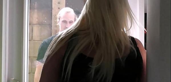  He fucks lovely blonde fatty on first date